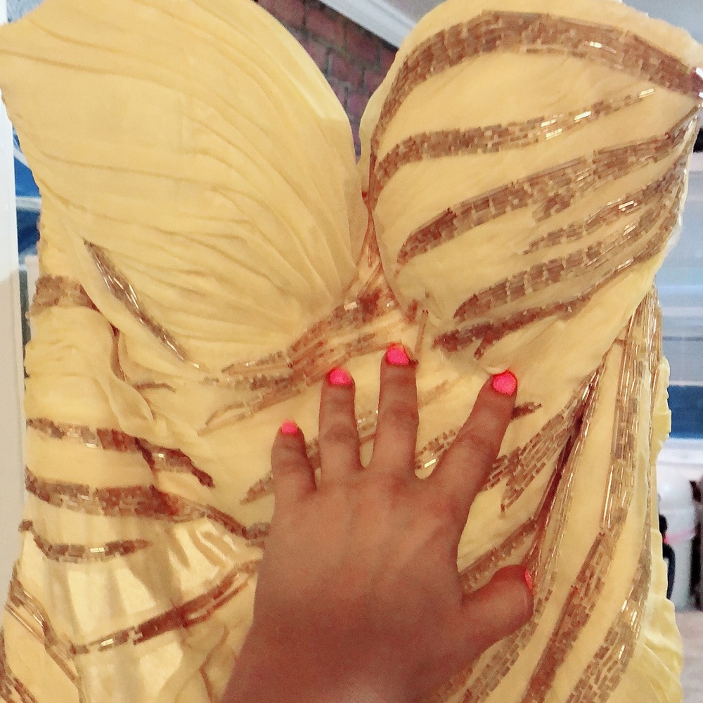 Gorgeous yellow evening dress